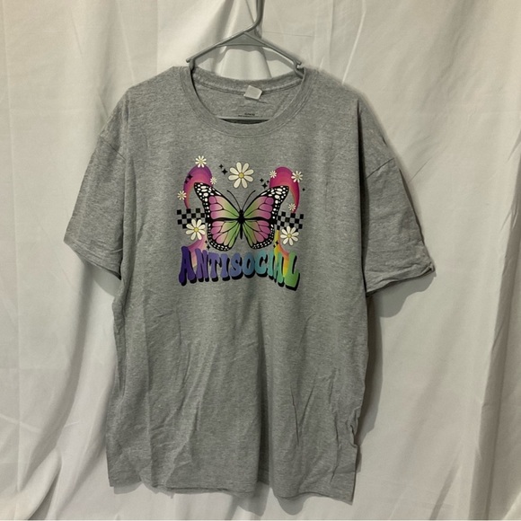 NWOT, Women’s Gray Short Sleeve T-Shirt Size XL Antisocial Colorful Ombré Print - Picture 2 of 6